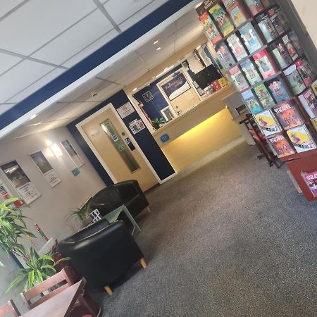Redwings Lodge Dunstable Εξωτερικό φωτογραφία
